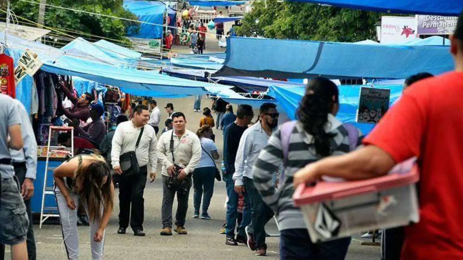 Esperan TIanguis Navideno La Paz